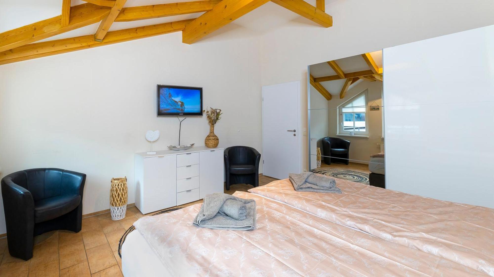 Haus Seeblick Mit 9 Wohnungen Alt Reddevitz Εξωτερικό φωτογραφία